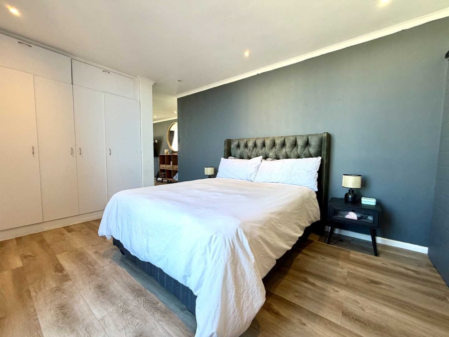 To Let 1 Bedroom Property for Rent in Woodstock Western Cape